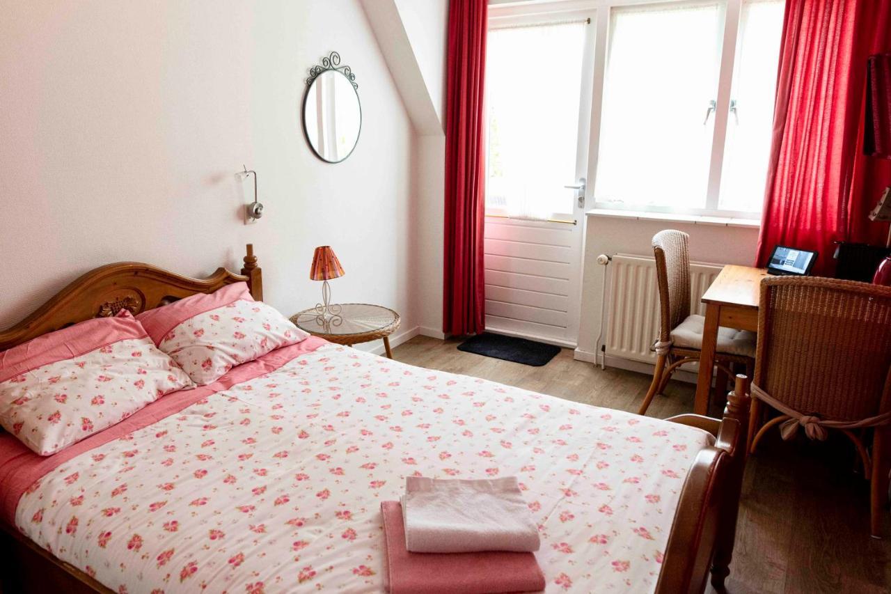 Hofstede Bed & Breakfast Zonnemaire